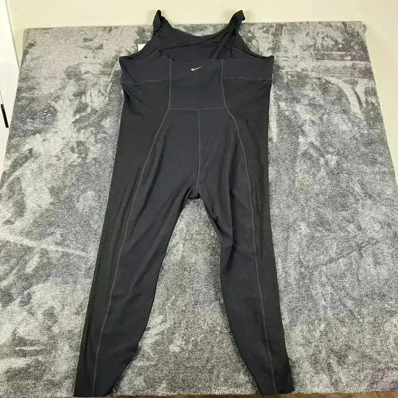 Nike Yoga Plus Dri-Fit Infinalon Jumpsuit Women's 3X Sleeveless Black DV4908-010 - Picture 6 of 14